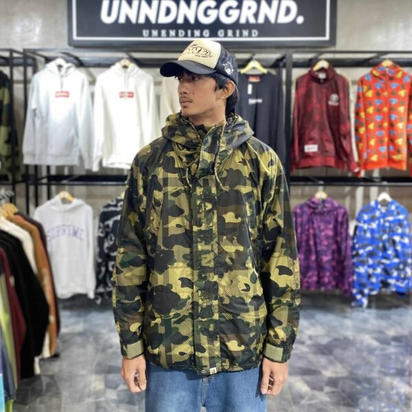 BAPE Green Camo Snowboard Jacket (Large)