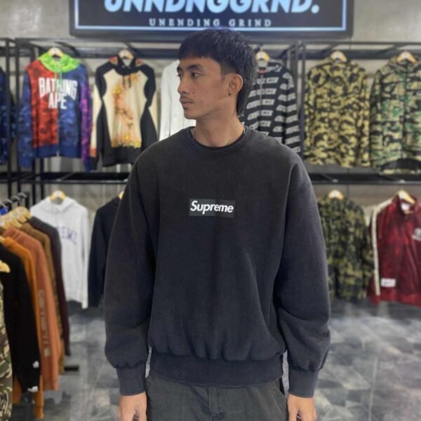 BRANDNEW SUPREME Washed Box Logo Sweater (Large)
