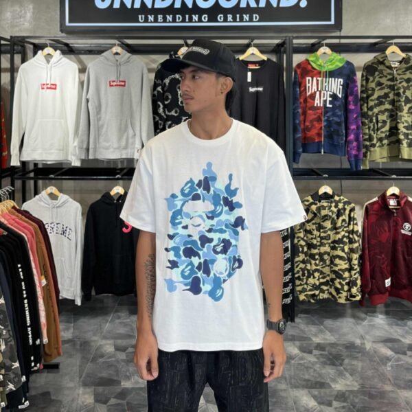 BRANDNEW BAPE Big Head Liquid Camo White Tee (Large)