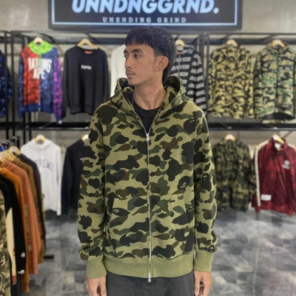 BAPE Camo Full Zip Hoodie (XL)
