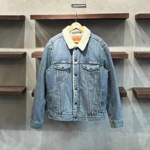 LEVIS Denim White Fleece Jacket (Medium) – SOLD