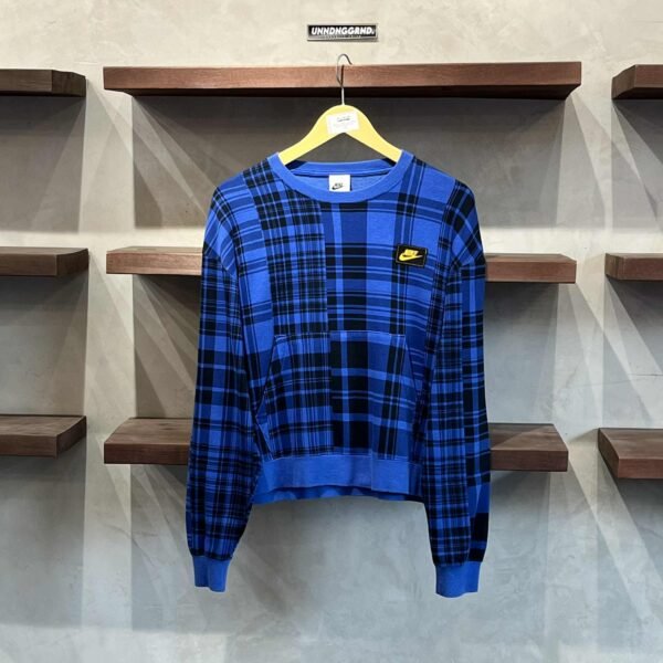 NIKE Checkered Blue Cropped Women (Medium)