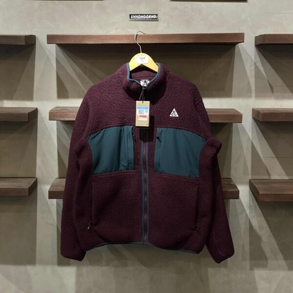 BRANDNEW NIKE ACG Fleece Maroon Zip Up (Medium)