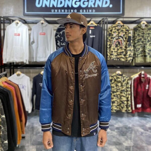 MLB A Braves Brown Blue Silk Varsity (Medium)