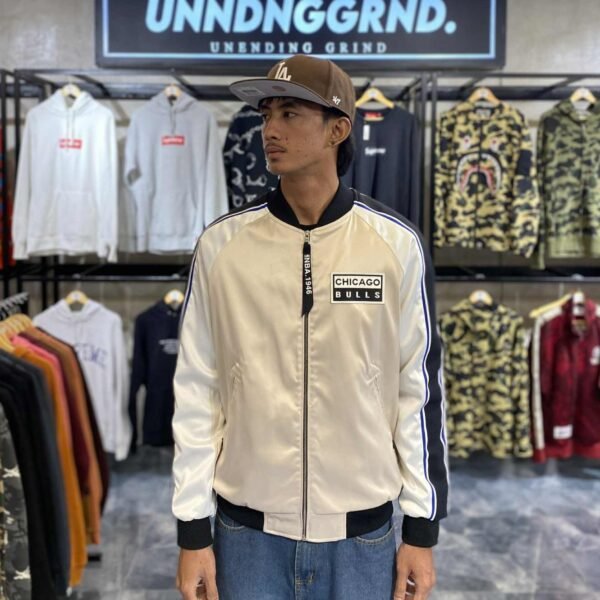 NBA Chicago Bulls Beige Varsity Jacket (Large) - SOLD
