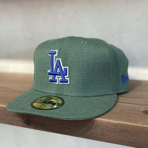 NEW ERA L.A 59Fifty Fitted Cap (Closed Cap) (size 7 3/8) - SOLD