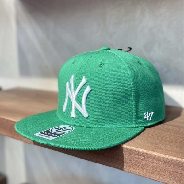 BRANDNEW 47Brand NY Yankees Green Snapback - SOLD