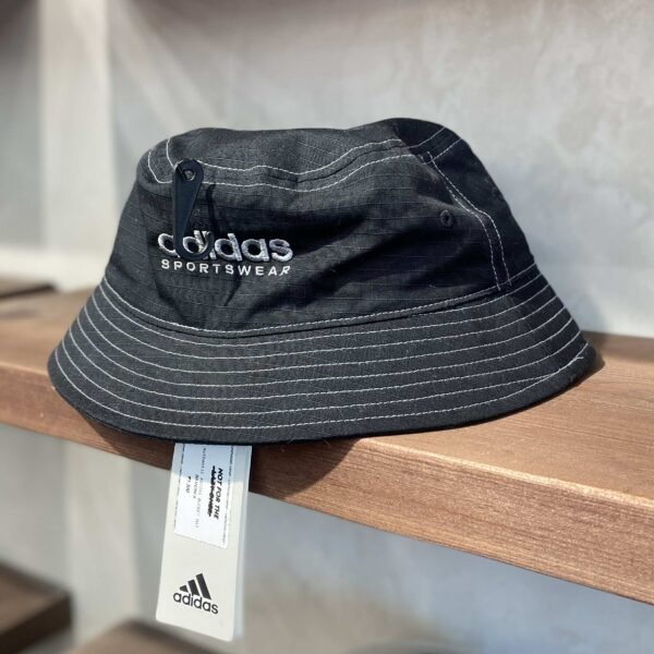 BRANDNEW ADIDAS Bob Classic Bucket Hat