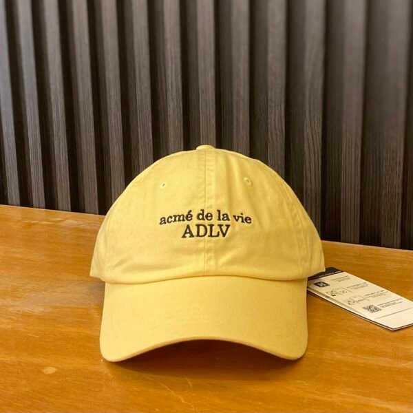 BRANDNEW ADLV PALE YELLOW BALL CAP