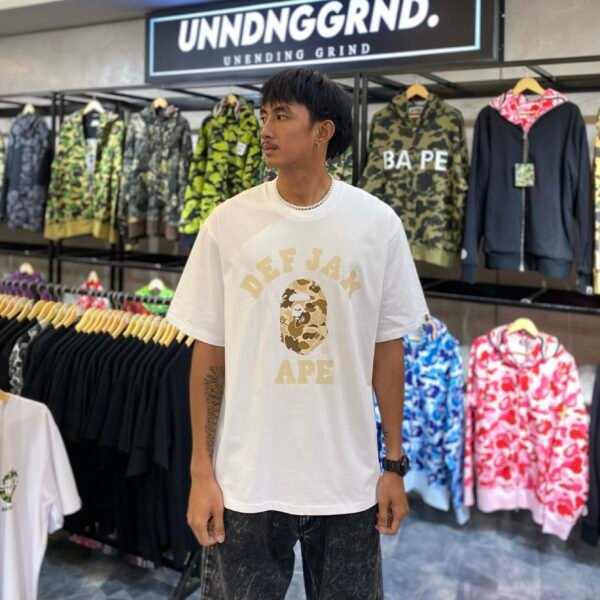 BRANDNEW BAPE x DEF JAM Camo College Logo Relaxed Fit White Tee (Large)