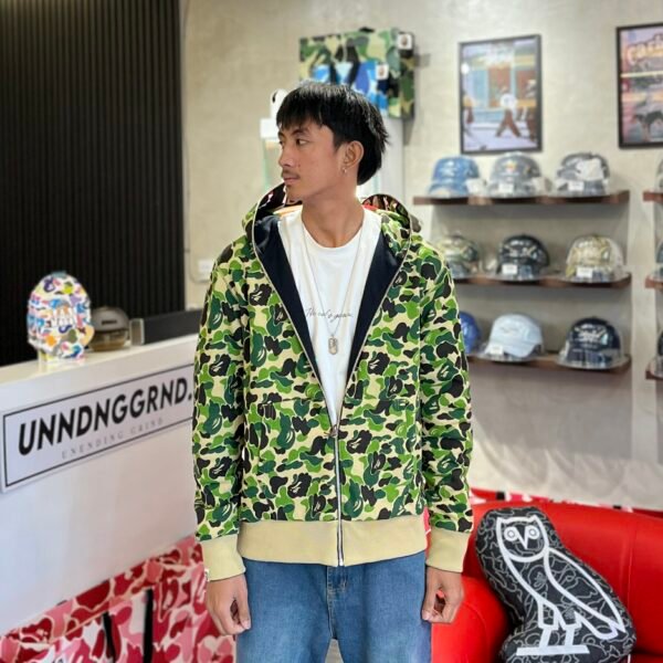 BRANDNEW BAPE Shark ABC Green Camo Reversible Full Zip Hoodie (Large)