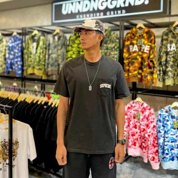 SUPREME Raiders Black Pocket Tee (Medium)