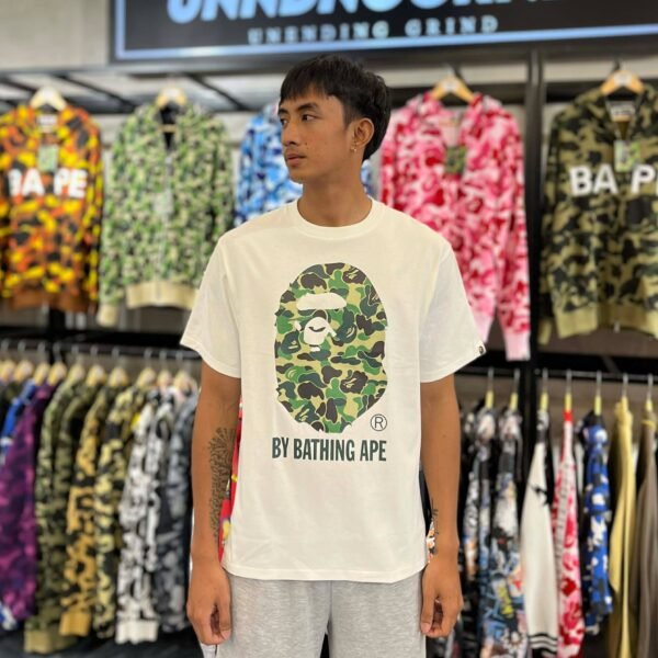 BRANDNEW BAPE ABC Camo Big Ape Head White Tee (Large)