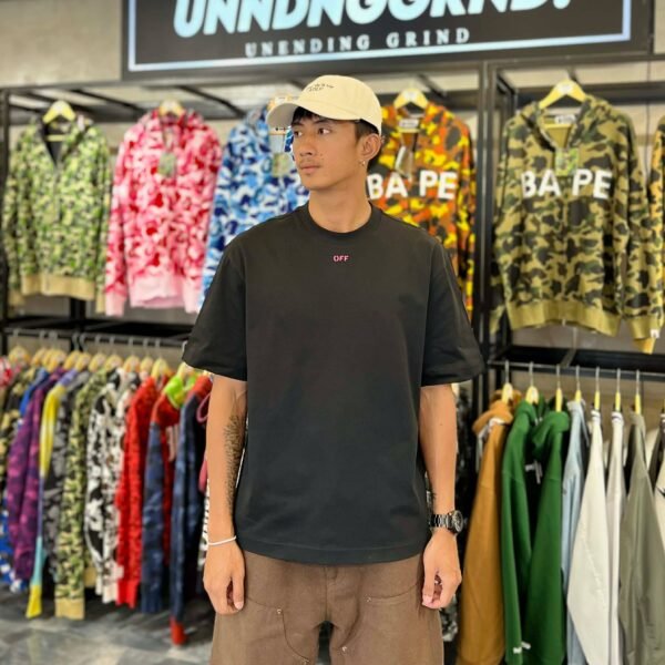 BRANDNEW OFF-WHITE Pink Logo Black Tee (Large)