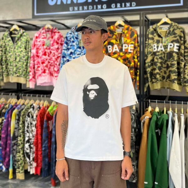 BRANDNEW BAPE Spray Ape Head White Relaxed Fit Tee (Small)