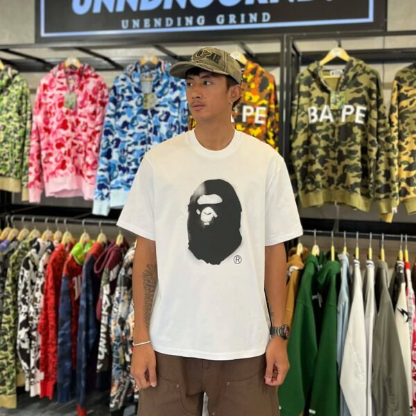 BRANDNEW BAPE Spray Black Ape Head White Relaxed Fit Tee (Medium)