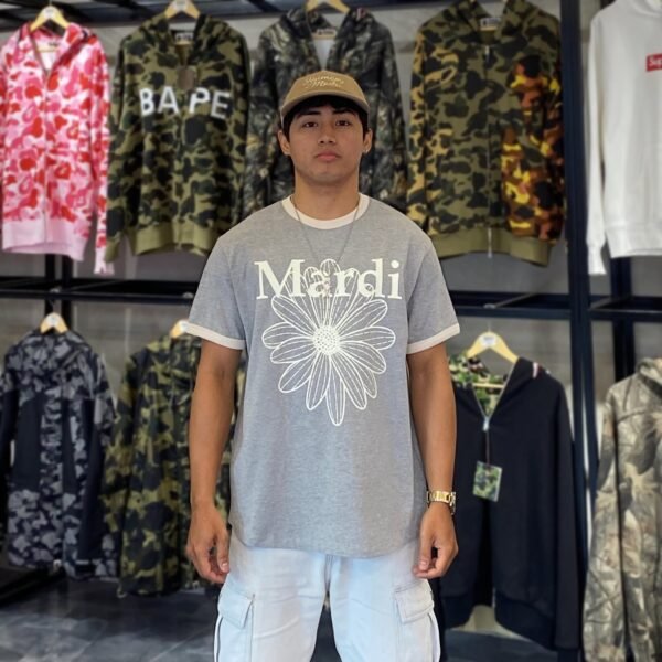 BRANDNEW Mardi Mercredi Ivory Flower Gray Tee (Free size)