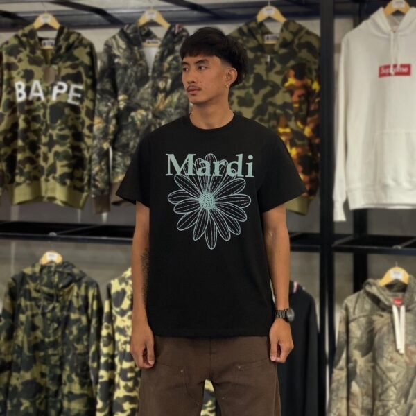 BRANDNEW Mardi Mercredi Hint Flower Black Tee (Free size) - SOLD