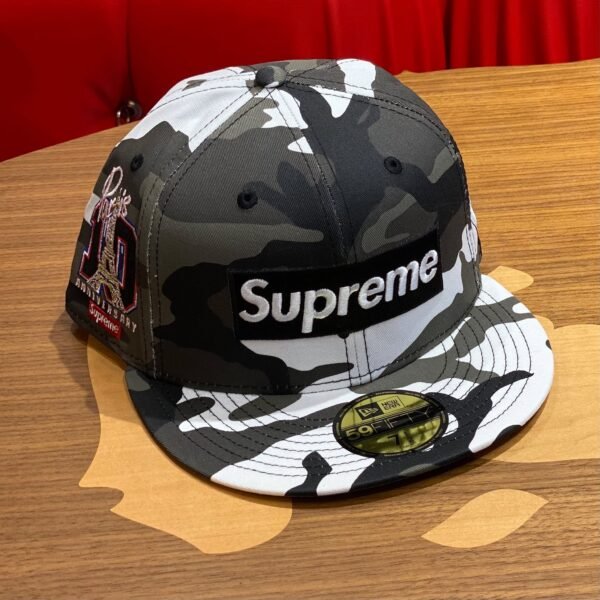 BRANDNEW SUPREME x New Era Shop Box Logo Snow Camo 59FIFTY Fitted Cap (size 7 1/2)