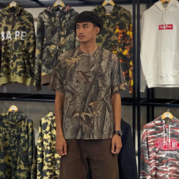 BRANDNEW SUPREME Realtree Pocket Tee (Medium) - SOLD