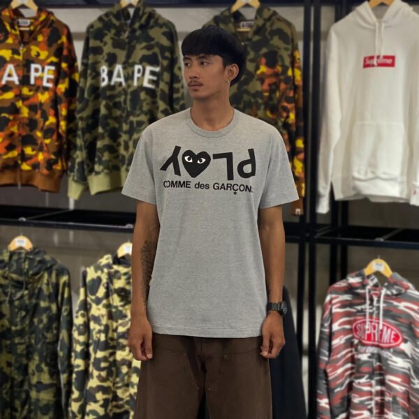 BRANDNEW CDG Play Inverted Text Gray Tee (XL)