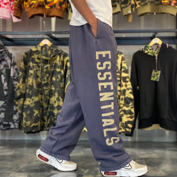 BRANDNEW ESSENTIALS Marine Sweat Pants (Medium)