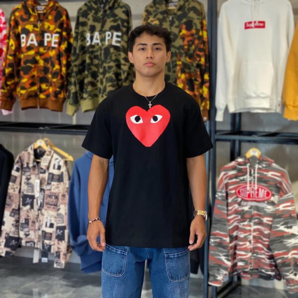 BRANDNEW CDG Play Red Heart Black Tee (Large)