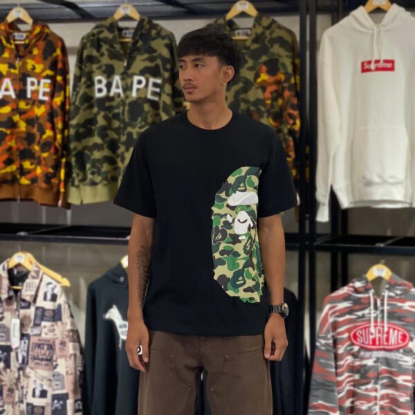 BRANDNEW BAPE Abc Camo Green Side Big Ape Head Black Tee (Large)