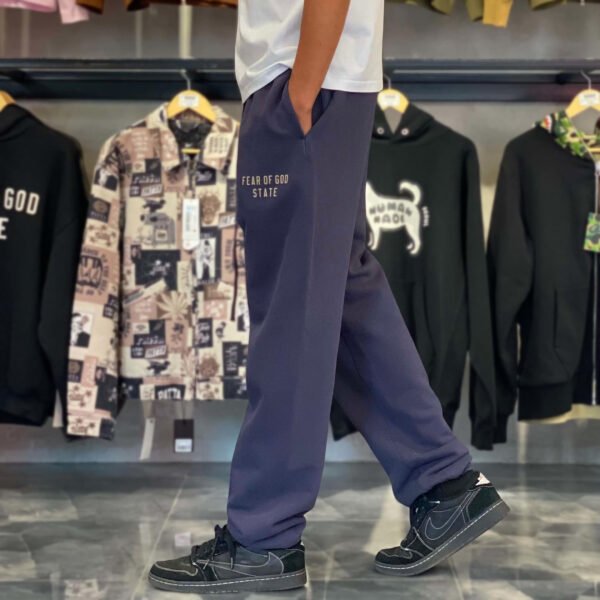 BRANDNEW FEAR OF GOD Essentials Navy Blue Sweat Pants (Medium)