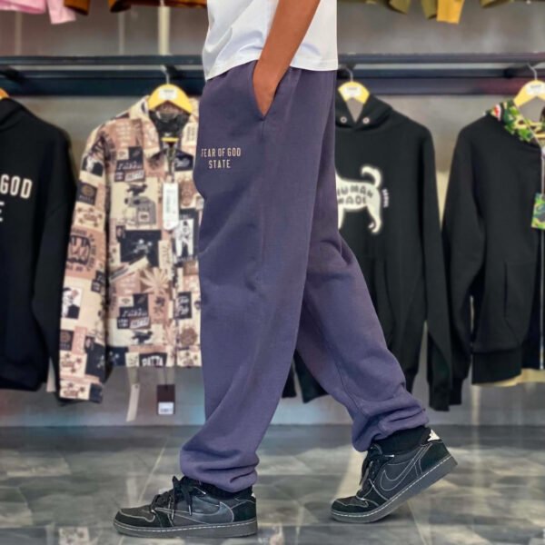 BRANDNEW FEAR OF GOD Essentials Navy Blue Sweat Pants (Large)
