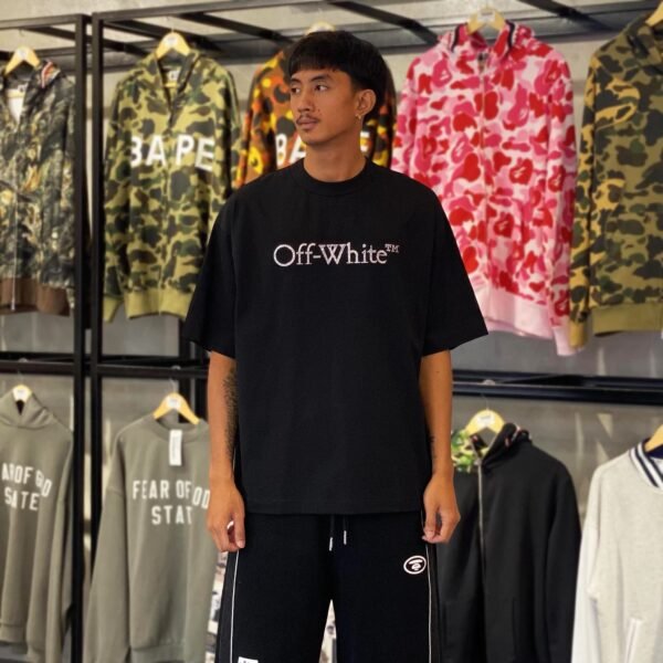 BRANDNEW OFF-WHITE Beads Arrow Black Tee (Large) - SOLD