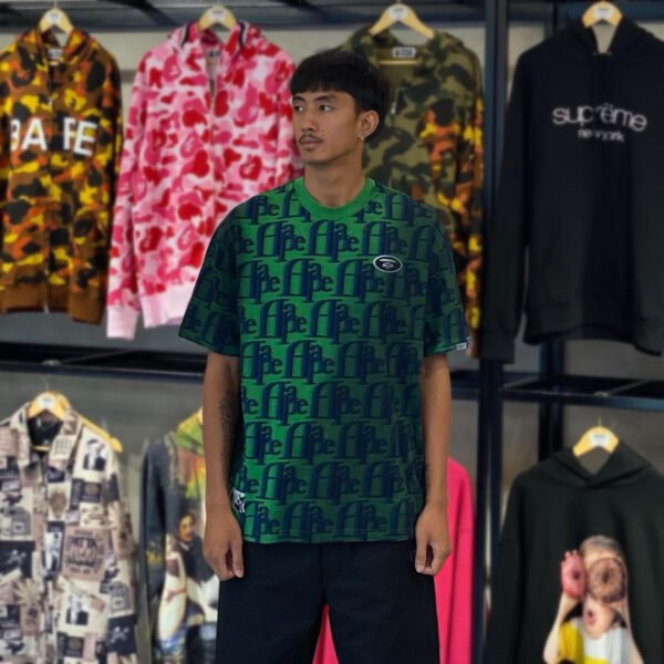 BRANDNEW AAPE BY *A BATHING APE® Moonface Logo Monogram Green Tee (Large)