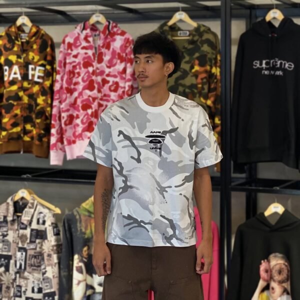 BRANDNEW AAPE BY *A BATHING APE® UNVS Moonface White Camo Tee (Large) - SOLD