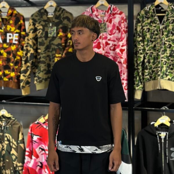 BRANDNEW AAPE BY *A BATHING APE® Moonface Logo Camouflage Detail Relaxed Fit Black Tee (Small)