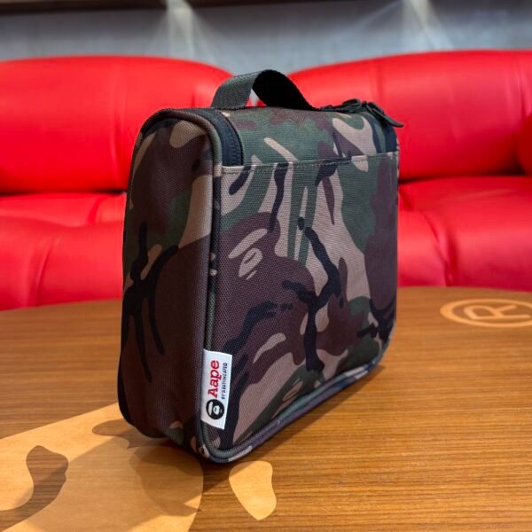 BRANDNEW AAPE BY *A BATHING APE® Green Camo Travel Storage Bag