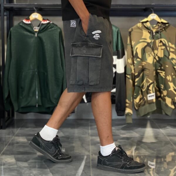 BRANDNEW AAPE BY *A BATHING APE® Moonface Logo Acid Black Cargo Sweat Shorts (Large)